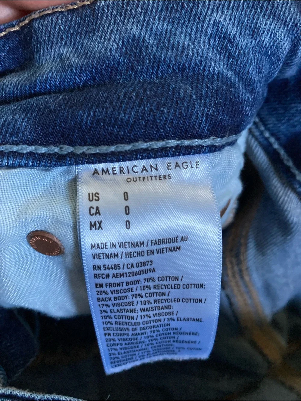 American Eagle Curvy High Rise Strigid Baggy 90’s Jean Short